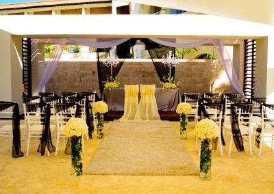 Destination wedding ceremony in the Caribbean - Royalton Splash Punta Cana