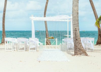 Beachfront destination wedding ceremony in the Caribbean - BeLive Collection Punta Cana