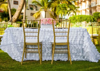Sweetheart table for garden reception
