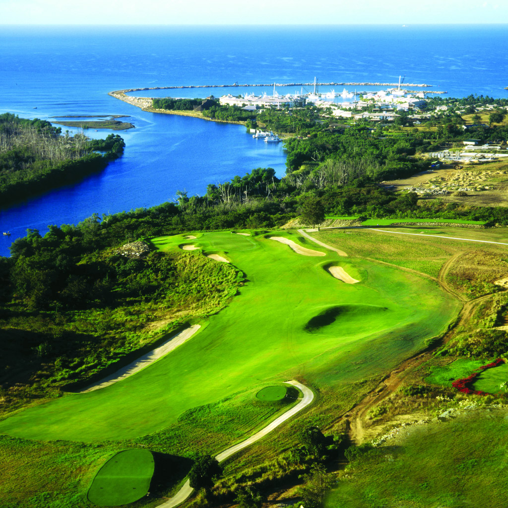 Holidays for golfers & nature lovers / Private transfer trip
