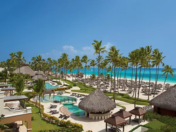 dominican-republic_accommodation_all-inclusive-hotel_secrets-royal-beach_punta-cana_pool-beachh_001_600_ergebnis