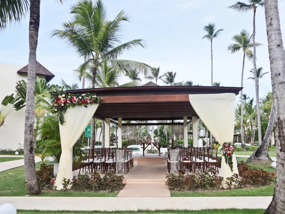 dominican-republic_destination-wedding_all-inclusive_secrets-royal-beach_1200_12_ergebnis