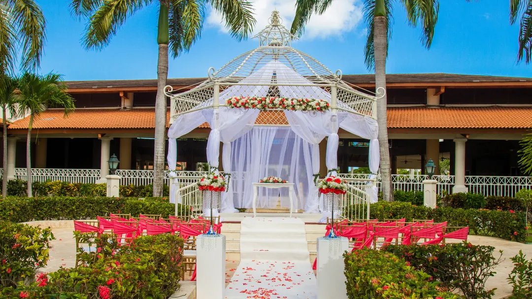 dominican_republic_destination_wedding_009_all_inclusive_resort_grand_bahia_principe_punta_cana_tropical_garden_ceremony_1080_ergebnis
